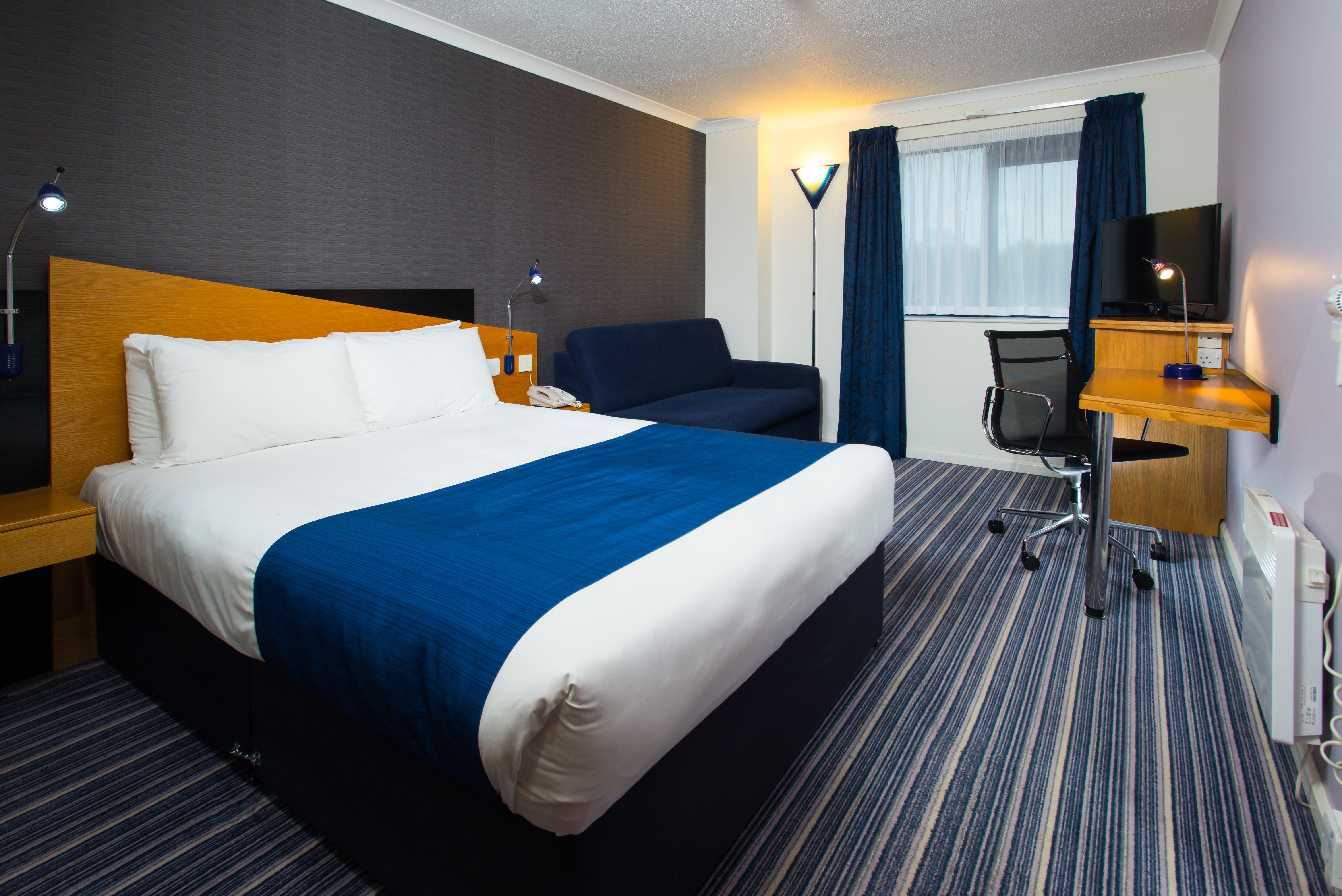 Holiday Inn Express Inverness By Ihg Buitenkant foto