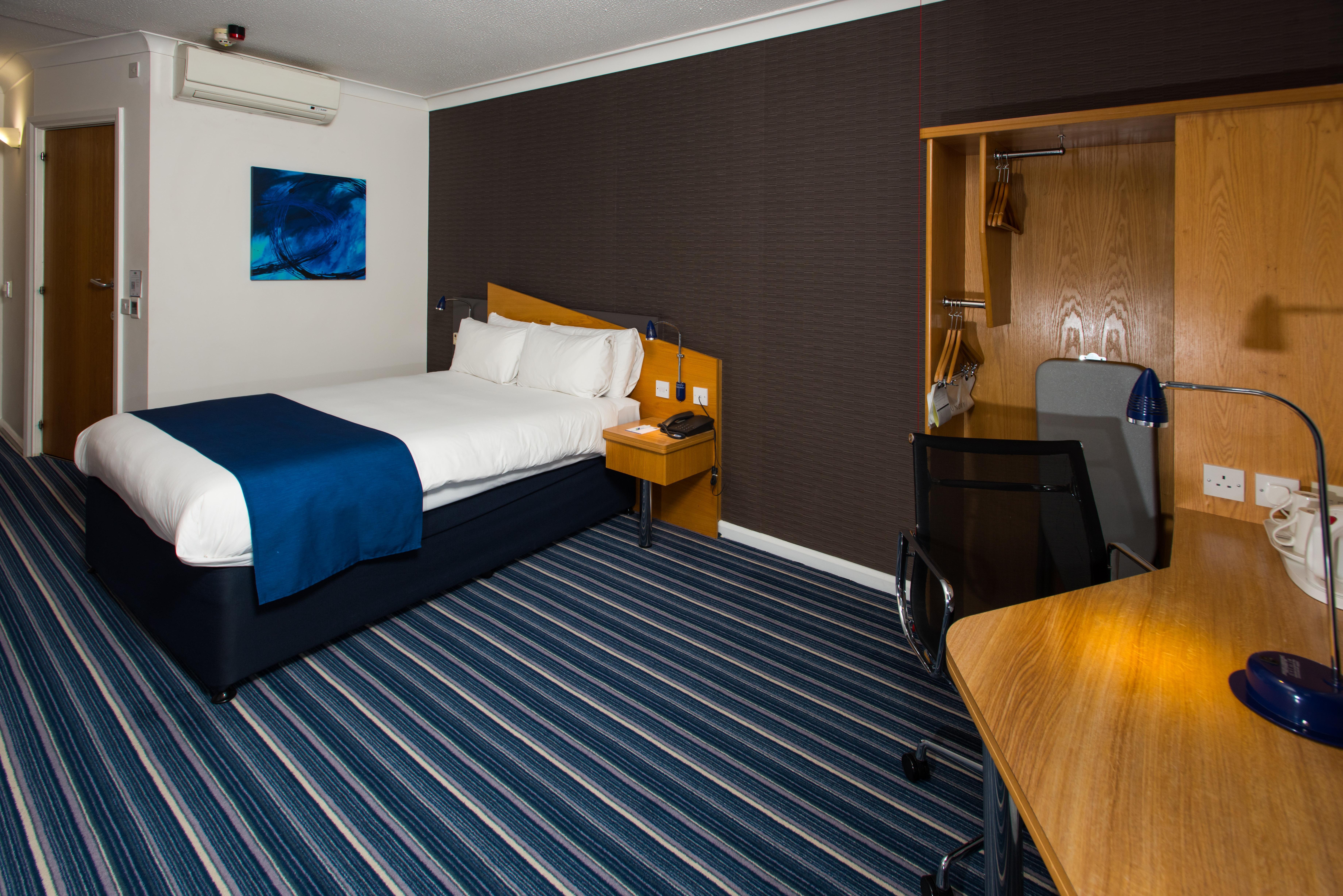 Holiday Inn Express Inverness By Ihg Buitenkant foto