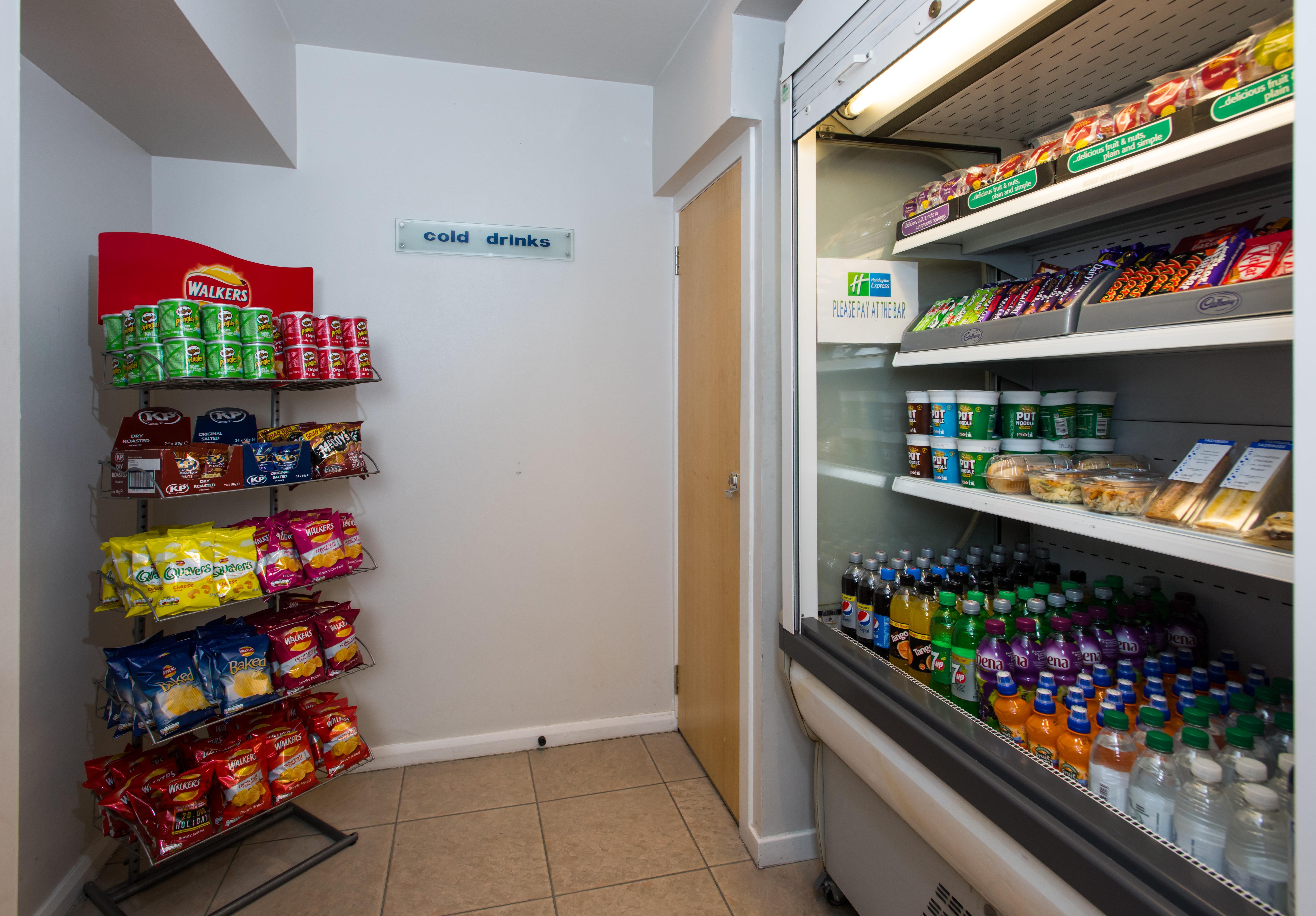 Holiday Inn Express Inverness By Ihg Buitenkant foto