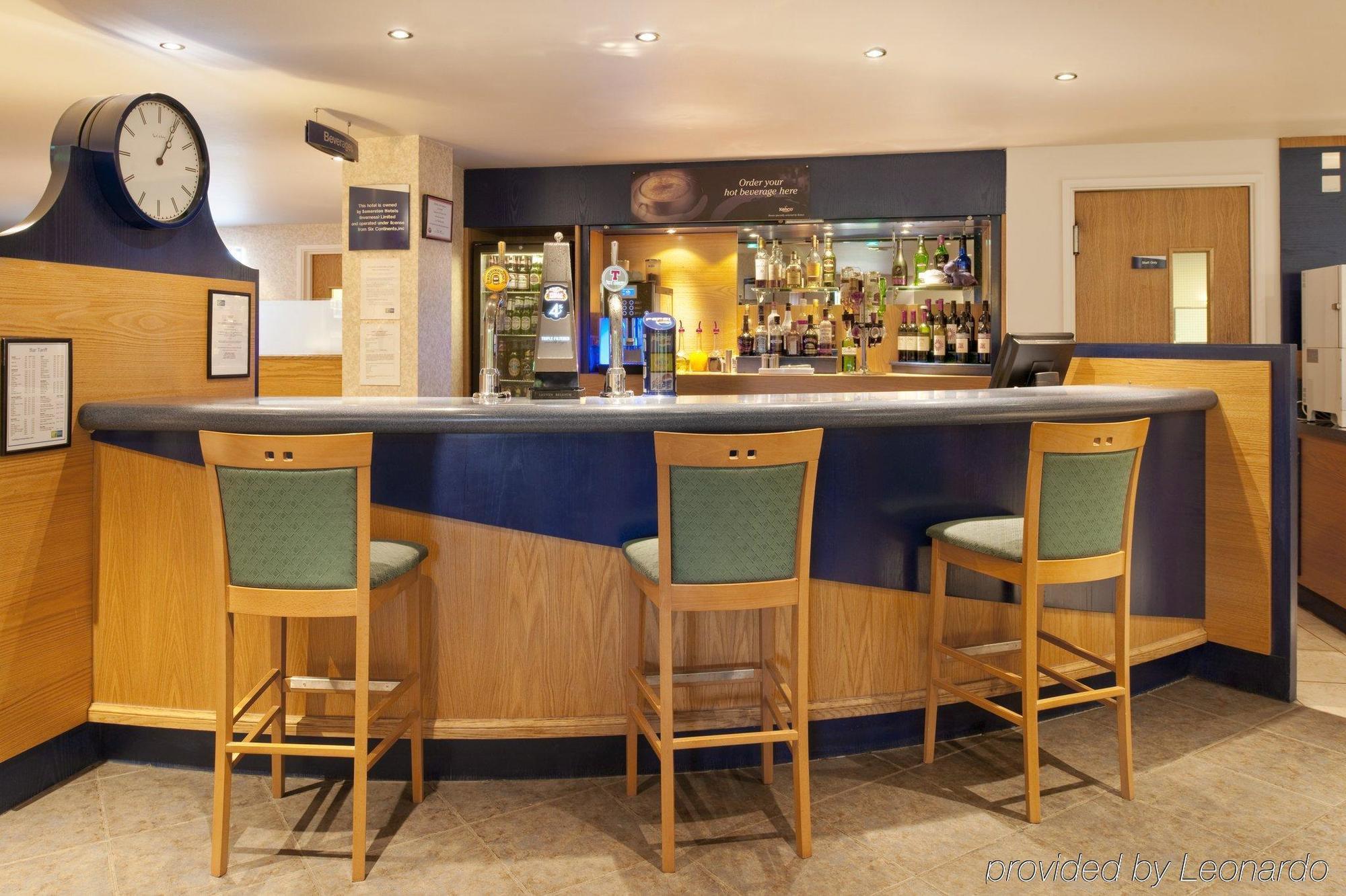 Holiday Inn Express Inverness By Ihg Restaurant foto