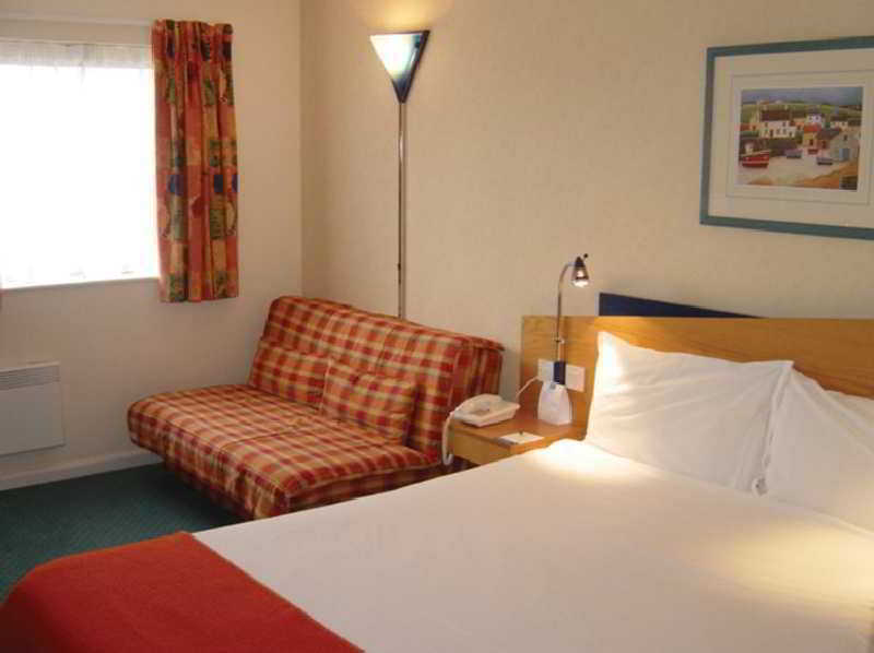 Holiday Inn Express Inverness By Ihg Buitenkant foto