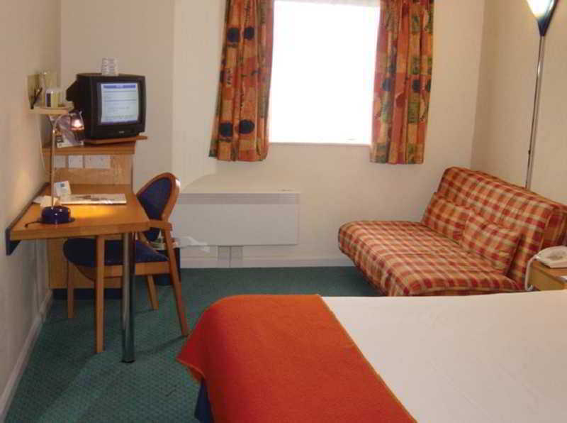 Holiday Inn Express Inverness By Ihg Buitenkant foto