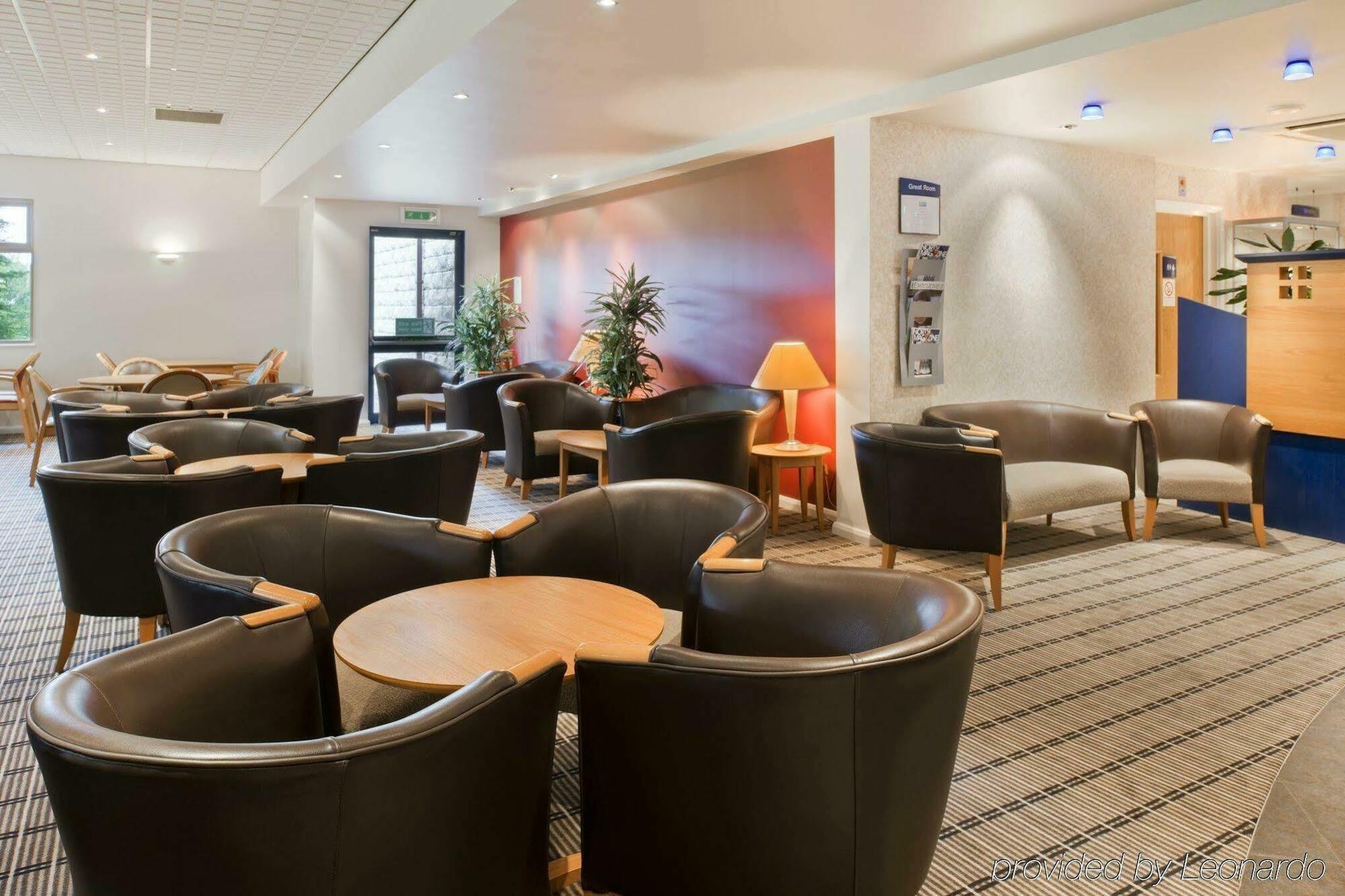 Holiday Inn Express Inverness By Ihg Buitenkant foto